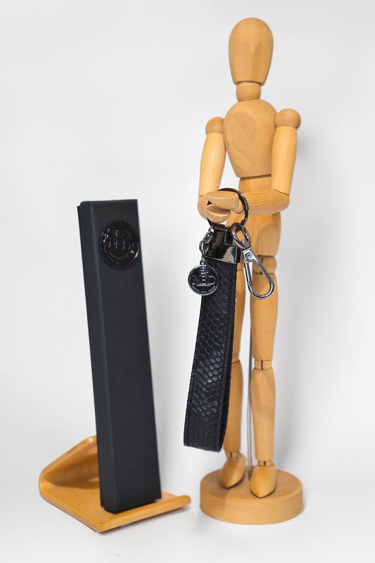 Handgemachter Schlüsselanhänger - 7 Farben - Manuel Essl Design