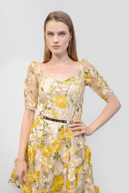 Kleid aus Spitze mit Ballon - Ärmeln "ELIXIR" - sonnengelb - Manuel Essl Design